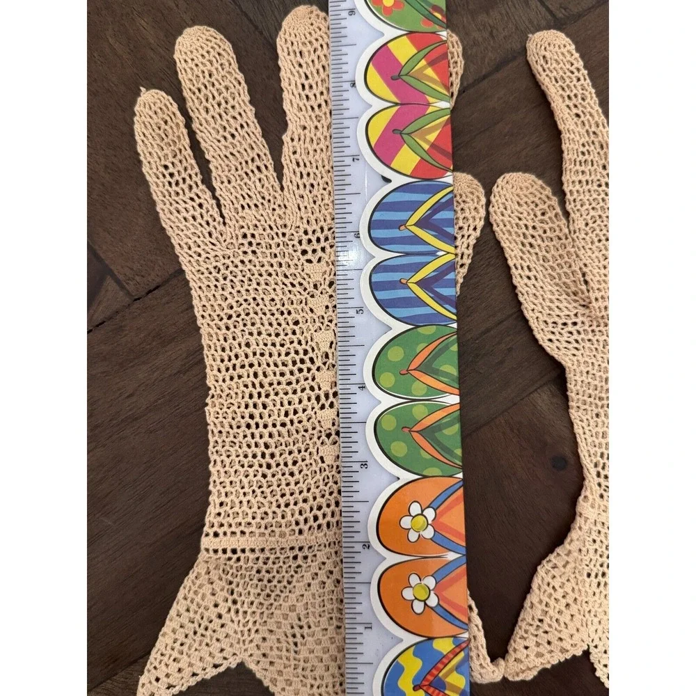 Vintage Women Crotched Cotton Gloves‎ Bracelet Length Edwardian to pre 60s Style
